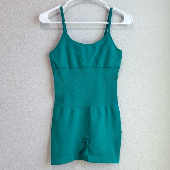 QQQ Seamless Spandex Romper Tank Top Bodysuit Activewear - Picture 1 of 4